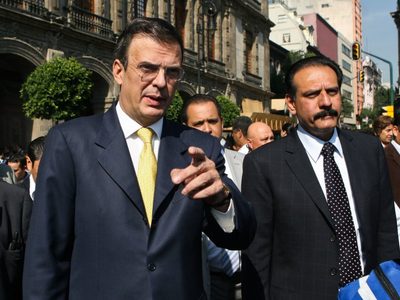 Exaliado de Ebrard fue quien pagó las fotos de Sheinbaum en Times Square de NY