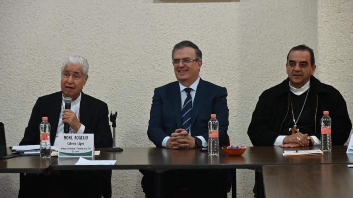 Reunión de Ebrard con obispos