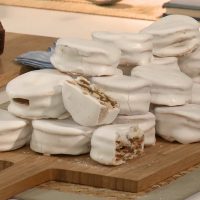 Alfajores santafesinos exprés: muy fácil y con pocos ingredientes, la opción perfecta para los mates