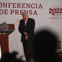 Campaña de contratación de médicos para el sector Salud será permanente: AMLO