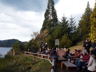 Pese al mal tiempo, San Carlos de Bariloche se llenó de turistas durante el inicio del año