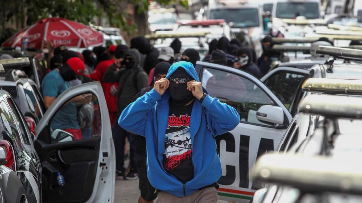 Los agentes de seguridad piden mejoras salariales. Fuente: (Twitter)