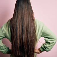 La mascarilla "milagrosa" y poderosa de solo 3 ingredientes para devolverle salud y sedocidad a tu cabello