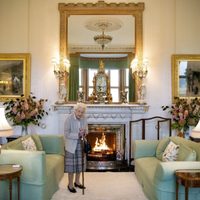 “Es una situación muy seria”: expertos analizan la presencia de la familia real al lado de Isabel II