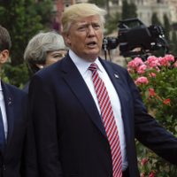Trump-Macron: un encuentro 'viril”