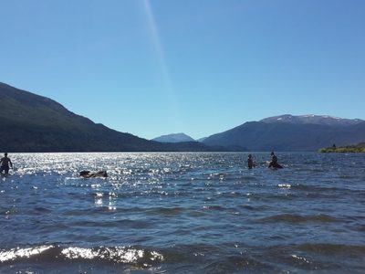 Joven de San Martín de los Andes en grave estado luego de ser rescatado del lago Lolog