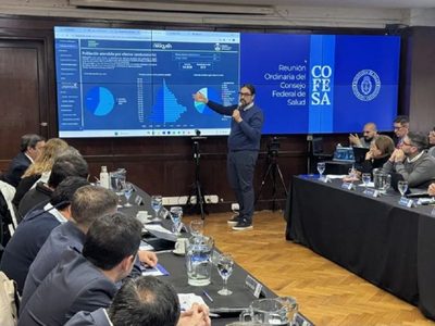 El gobierno expuso sobre el Plan Provincial de Salud y recibió un reconocimiento por el alto índice de vacunación