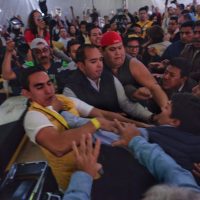 Entre golpes y sillazos, el PRD avala una dirigencia nacional extraordinaria