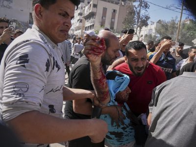 Ataque israelí mata 23 personas en Gaza mientras crece la indignación por el bloqueo de la ayuda