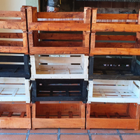 Si encontrás 1 cajón de verdulería, no lo tires: creá este hermoso mueble para colgar tus joyas