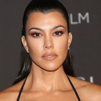 ¡No lo creerás! Así pasa Kourtney Kardashian la cuarentena. ¡Mirá lo que hace!
