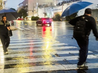 Chubascos y lluvias fuertes e intensas pegarán el jueves a los siguientes estados