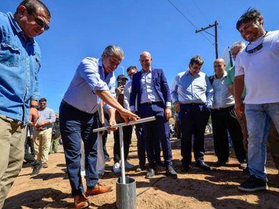 Vecinos de Centenario contarán con servicio regular de agua potable tras la inauguración de un acueducto