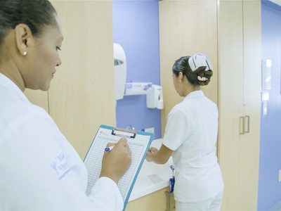 ¡Increíble! En México atacan brutalmente a enfermeras que trabajan en hospitales con coronavirus