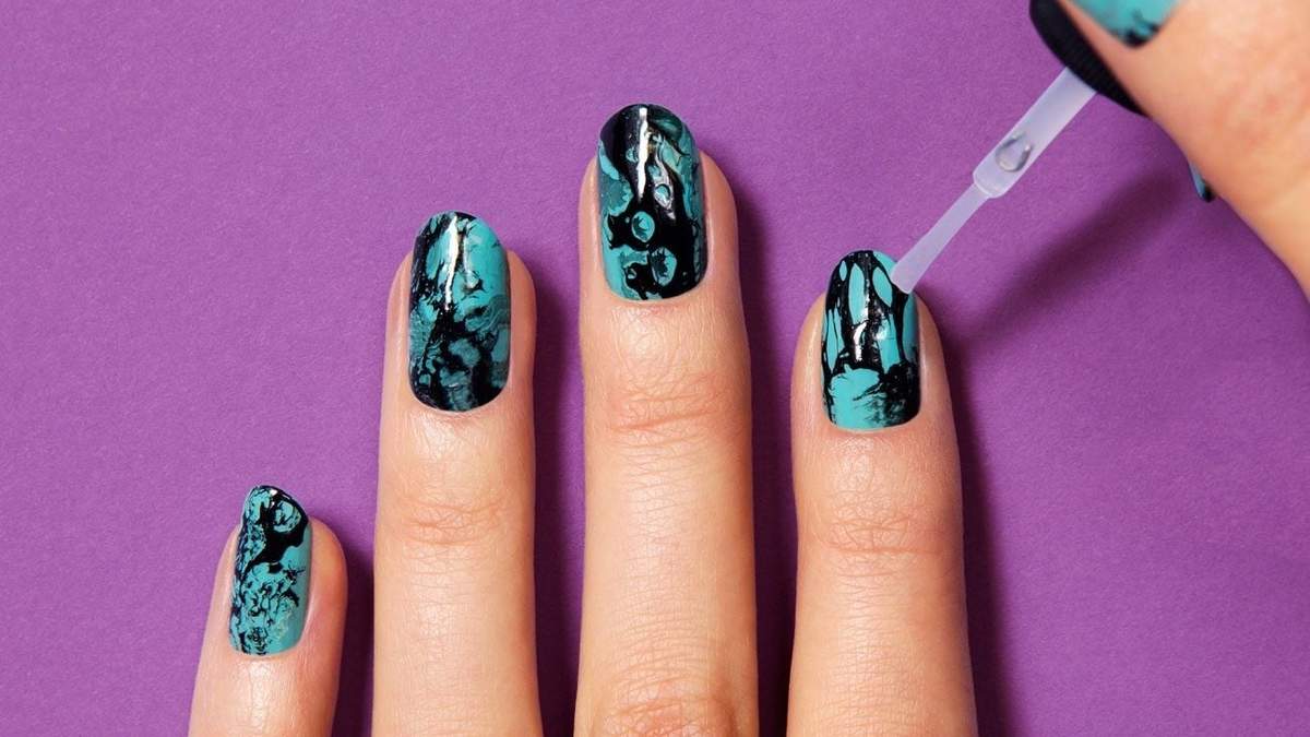 Manicura. Fuente: (Instagram)