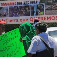 Familiares de desaparecidos exigen a Astudillo afrontar crisis; mientras, él promueve turismo (Video)