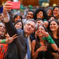 Alberto Fernández sobre la IVE: "No tiene ningún sentido seguir negando su existencia"