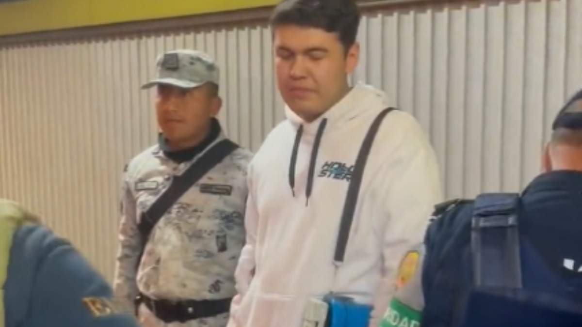 Hendrik Ortega durante su detención en el Metro