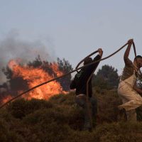 Incendios azotan el norte de Grecia