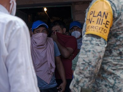 Desplazados por narco hacia Guatemala temen al Ejército mexicano (Video)