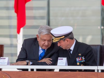 Aduanas: botín militar y delincuencia organizada con López Obrador