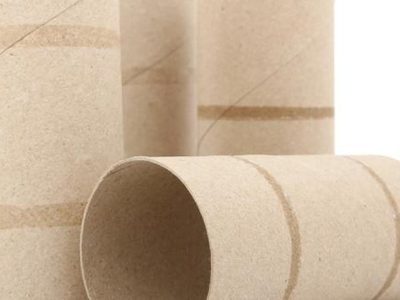 No tires los rollos de papel higiénico y usalos para crear estas hermosas velas forma de corazón