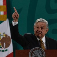 AMLO anuncia reforma para retirar concesión a gasolineros que alteren máquinas expendedoras