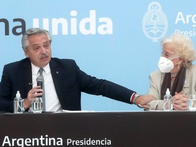 “Los vaivenes de nuestro país han sido permanentes”: Estela de Carlotto analizó las PASO