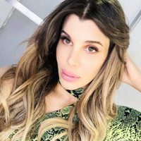 No lo vimos venir: a Charlotte Caniggia la atacaron y salió con los tapones de punta