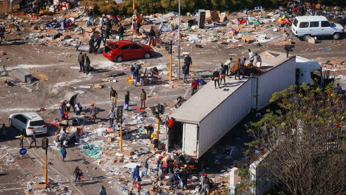La pandemia agravó la pobreza estructural que caracteriza a Sudáfrica. Fuente: (Twitter)