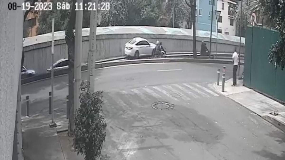 Momento del atraco y homicidio contra el ciudadano hindú en Viaducto