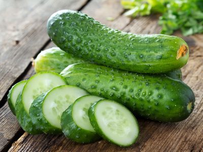 Así de fácil podés sembrar pepinos en tu huerto o jardín y disfrutarlos en la cocina