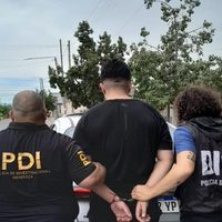Detuvieron al acusado de estafar a egresados