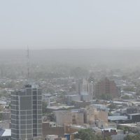 Clima en Neuquén: aire frío y húmedo ingresa a la región este domingo con vientos intensos