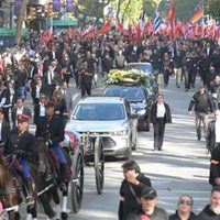 Miles de personas acompañan el féretro de José Mujica por las calles de Montevideo