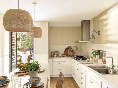 La mezcla infalible para limpiar los muebles de la cocina por dentro si son de melanina blanca y dejarlos como nuevos