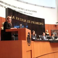 Senadores se van contra Ruiz Massieu por visita de Trump a Los Pinos