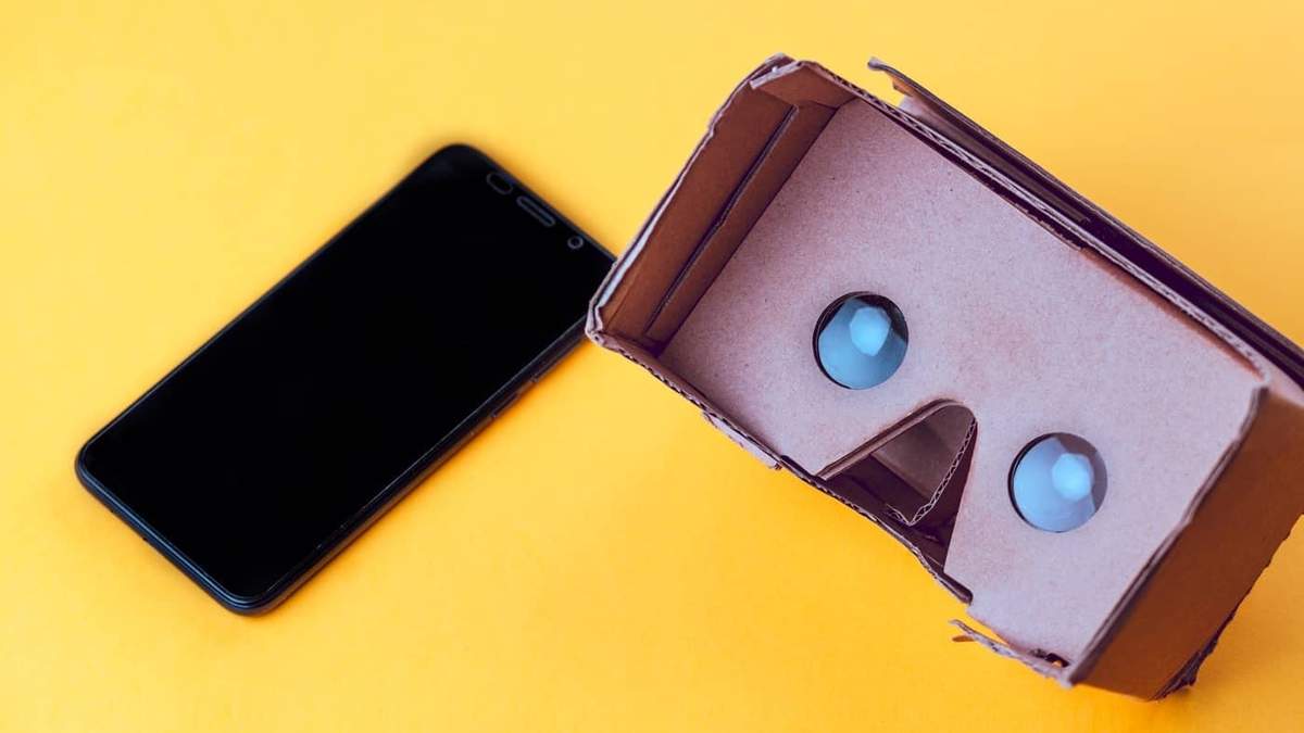 Caja de celular. Fuente: (X)