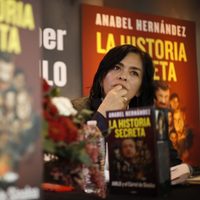 Anabel Hernández denuncia censura por libro que vincula a AMLO con el crimen organizado