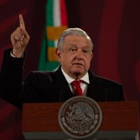 "¿Cómo no vas a poder ahorrar?", reprocha AMLO al INE sobre el plan de austeridad