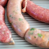No gastés de más y prepará estas salchichas de pollo caseras para tus panchos en pocos minutos