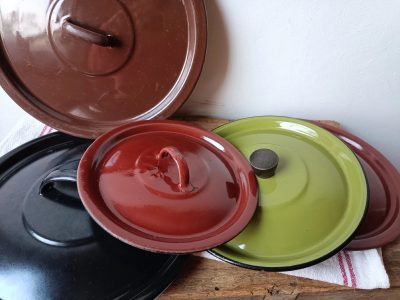 No tires la tapa de esa vieja olla y reutilizala en este increíble proyecto que es tan útil como decorativo