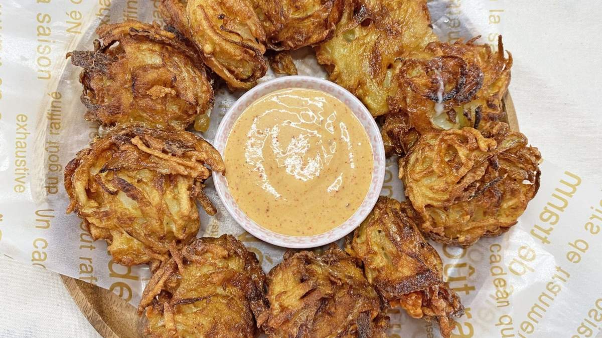Chips de cebolla y queso. Fuente: (Instagram).