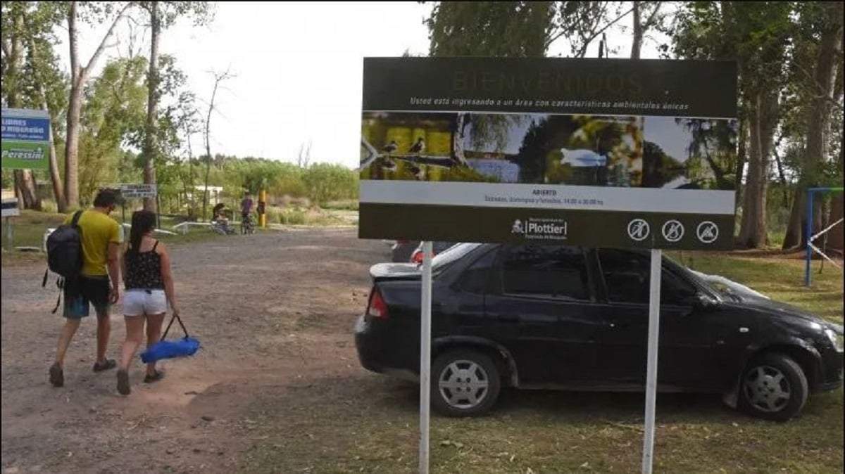 Vecinos de Plottier se oponen a que el Paseo Costero sea habilitado al tránsito de automóviles. Fuente: (LMNeuquén)