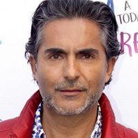 ¡Muy en serio! Raúl Araiza y su nueva novia dan tremendo paso... ¡Felicidades!
