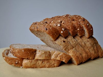 Pan de cebada sin amasar: fácil, nutritivo y económico