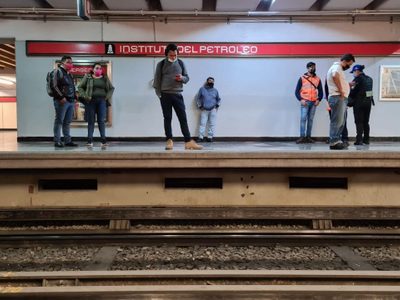 Metro suspendió servició por 5 horas en Línea 6 por carretilla atorada