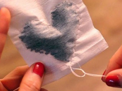 No tires los saquitos de té: así de valiosos son para mantener tus plantas hermosas y sin gastar plata
