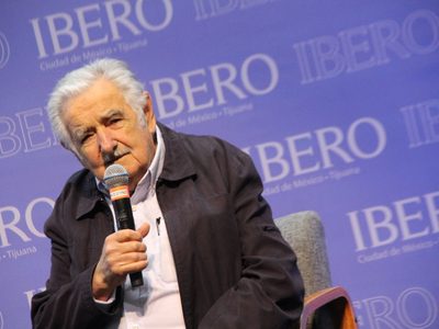 Los mexicanos no se hicieron de izquierda, estaban hartos de su gobierno: José Mujica