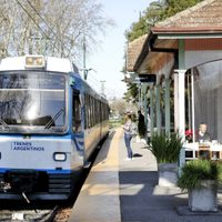 Trenes Argentinos incorporó energía solar para iluminar sus pasos a nivel